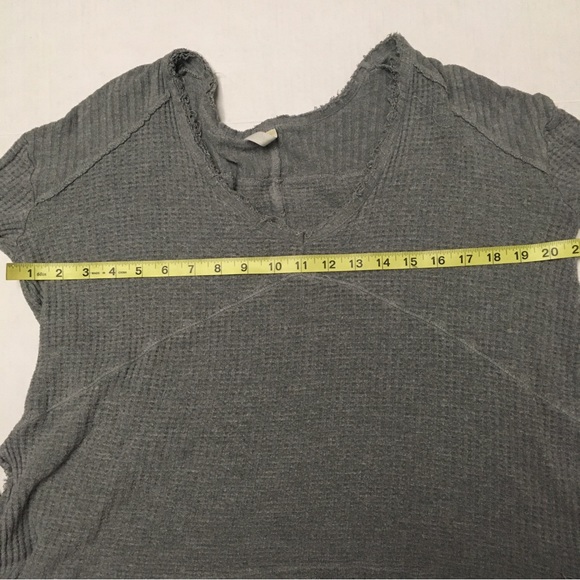 Free People Sunset Park Tunic Drippy Thermal Gray Waffle Knit Distressed Small - Picture 4 of 9